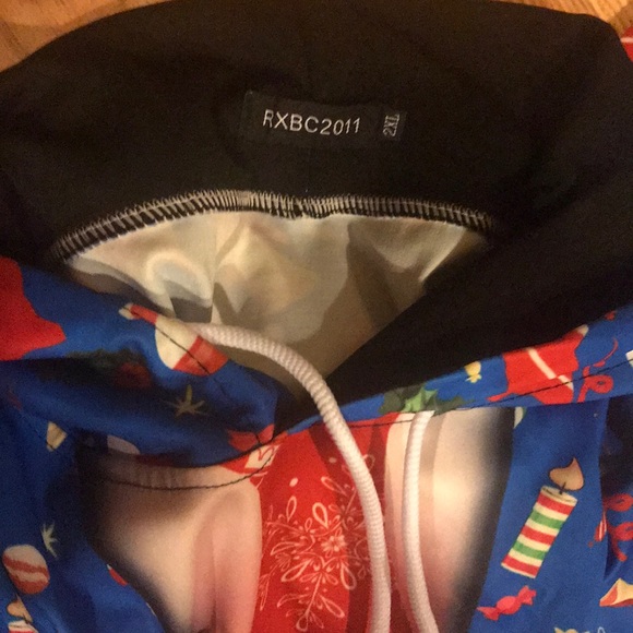 Christmas hooded sweatshirt - Picture 3 of 3